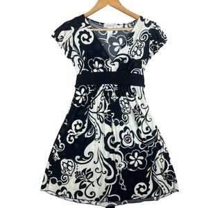 Y2K Black White Floral Dress Short Sleeve V Neck S BOHO Fit & Flare Retro
